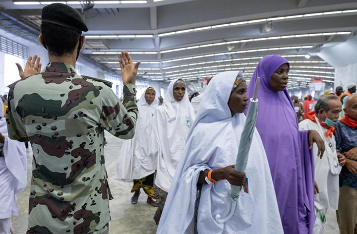 РОНАЛДУ ЗАПРЕТИЛИ КРЕСТИТЬСЯ: МЕССИ ПРЕДЛОЖИЛИ ЗА ЭТО 1,2 МЛРД РОНАЛДУ ЗАПРЕТИЛИ КРЕСТИТЬСЯ: МЕССИ ПРЕДЛОЖИЛИ ЗА ЭТО 1,2 МЛРД геополитика