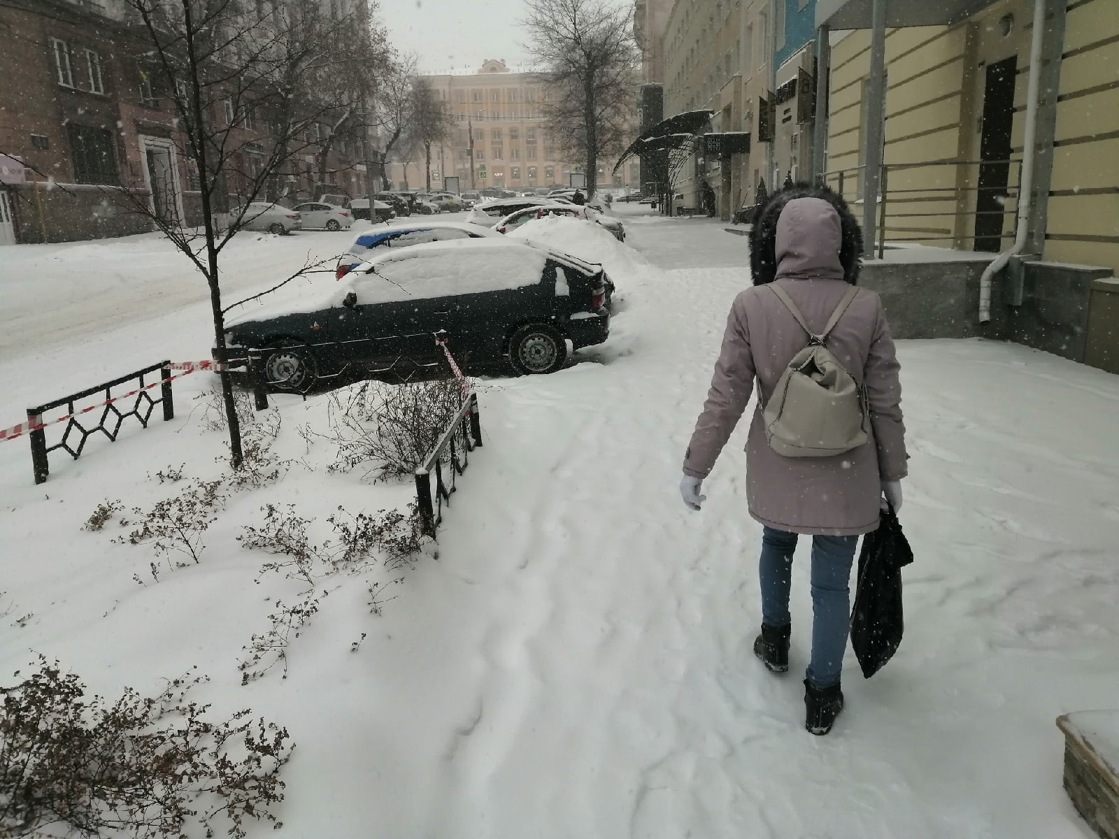 Отменят ли школу 22 февраля в челябинске. Челябинск Морозы. Фото 2 декабря, похолодало. Потеплеет до плюс 3. Доброе утро Мороз- 33 градуса.