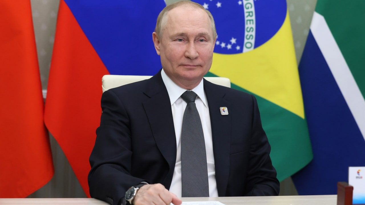 Кремль объявил о новых визитах Путина в зарубежные страны грядущей осенью