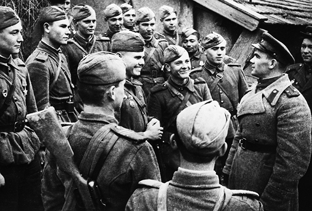 Сталин отменил праздник 9 Мая спустя три года после Победы. Чего и кого он боялся? Сталин отменил праздник 9 Мая спустя три года после Победы. Чего и кого он боялся?