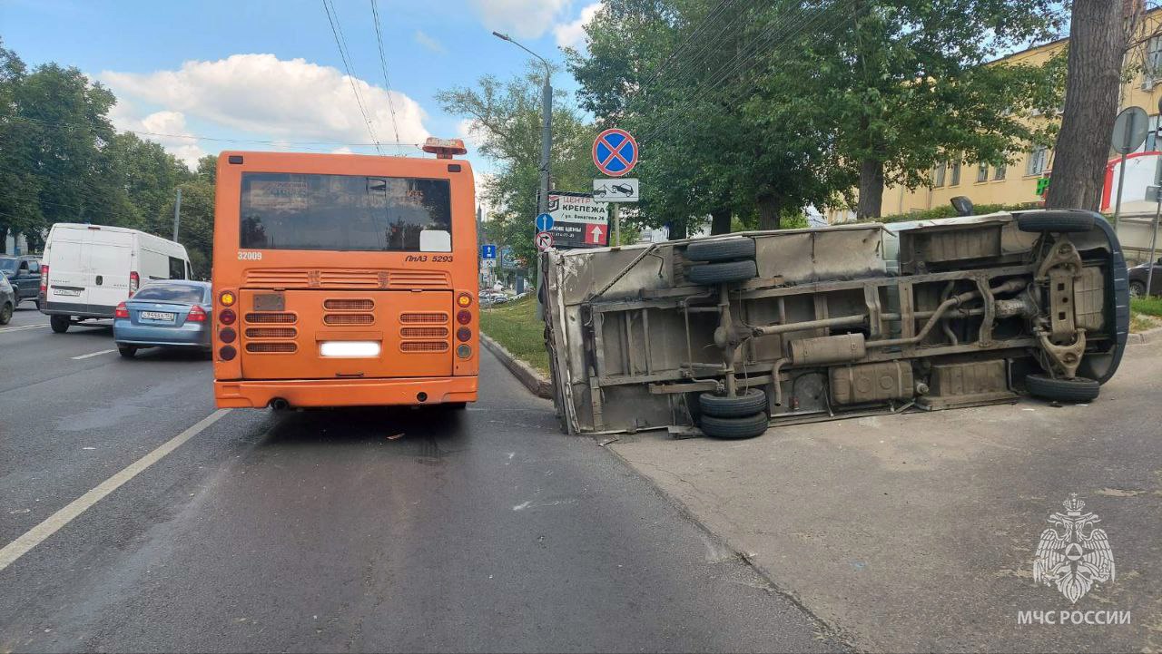 Стали известны подробности ДТП с «ГАЗелью» и автобусом в Нижнем Новгороде