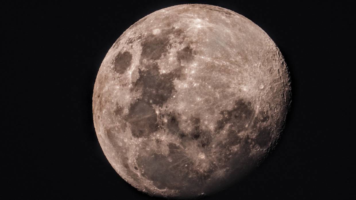 Запущенная SpaceX ракета Falcon 9 может через месяц врезаться в Луну