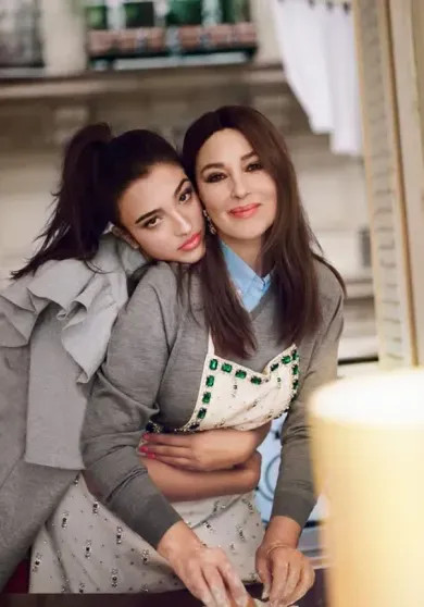 Младшая дочь Моники Беллуччи и Венсана Касселя вместе с матерью снялась для Vogue Кассель, Леони, Vogue, Беллуччи, после, Моника, девушка, Кунаки, расставания, интервью, БеллуччиЛеони, ItaliaЛеони, сейчас, журнала, супруги, будущем, только, Моники, Касселя, остались