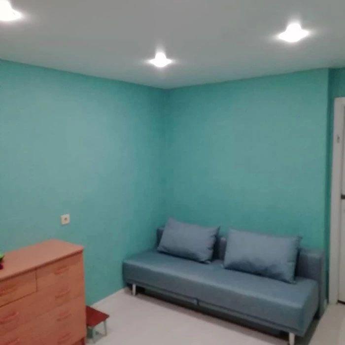 Мужчина бесплатно делает ремонты для пенсионеров и ветеранов войны благотворительность,ремонт