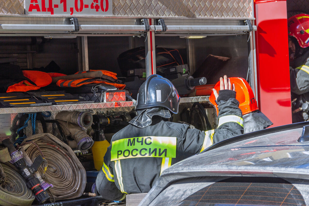 В Ногинске полиция выясняет обстоятельства пожара, охватившего 35 автобусов