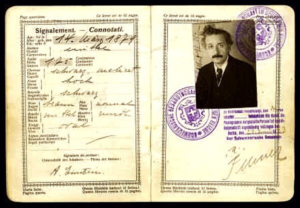 12 удивительных фактов об Альберте Эйнштейне Альберт Эйнштейн,интересные люди,интересные факты