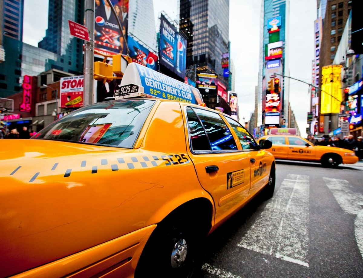 «9 тысяч долларов? Правда?»: сколько зарабатывают таксисты в Нью-Йорке
