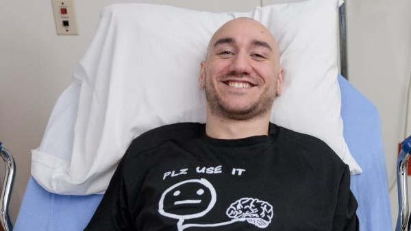 Имплант Neuralink у первого пациента частично потерял связь с мозгом