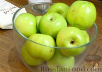 Фото приготовления рецепта: Насыпной яблочный пирог "Три стакана" - шаг №3