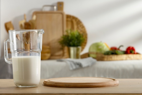 Что приготовить из прокисшего молока: 7 рецептов кулинария,рецепты