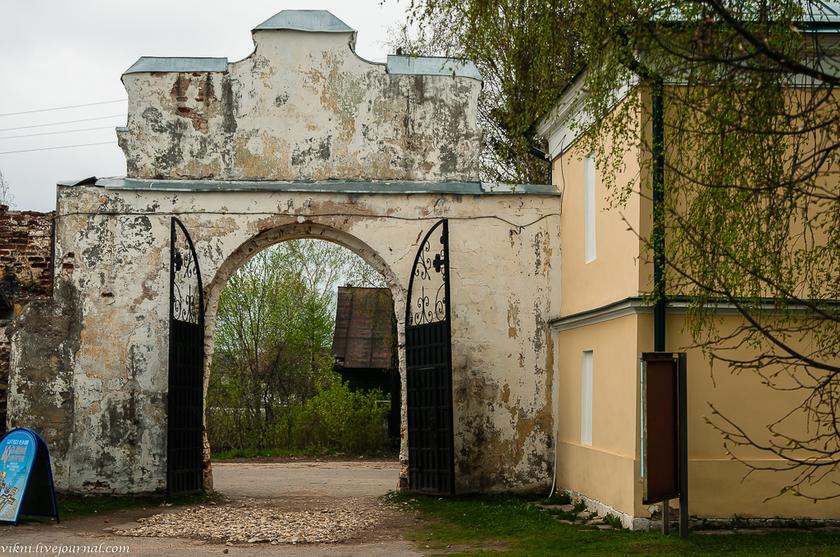 А может, все-таки Торжок? Минкульт организовывает сбор денег на Нотр-Дам россия