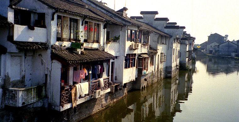 Не только Венеция: 5 самых красивых городов на воде можно, города, город, здесь, только, озера, расположен, каналам, интересен, которых, жители, достопримечательностей, городов, Мескальтитан, жителей, на воде, Китая, ктото, который, центральной