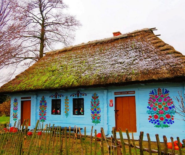 Расписные дома в деревне Залипье декор,для дома и дачи