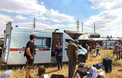 МЧС уточнило число пострадавших во время схода поезда под Волгоградом