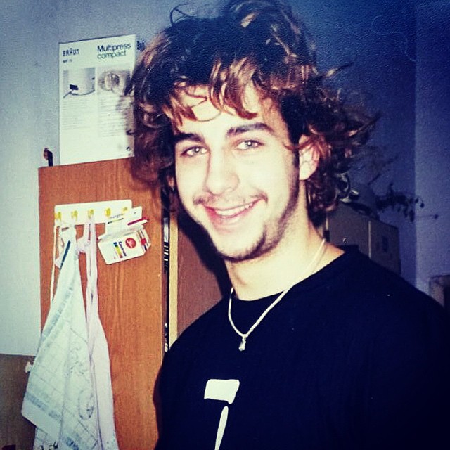 Их просто не узнать! Фото знаменитостей, какими они были в 90-х Их просто не узнать! Фото знаменитостей, какими они были в 90-х 90-е,знаменитости,интересное,фотография