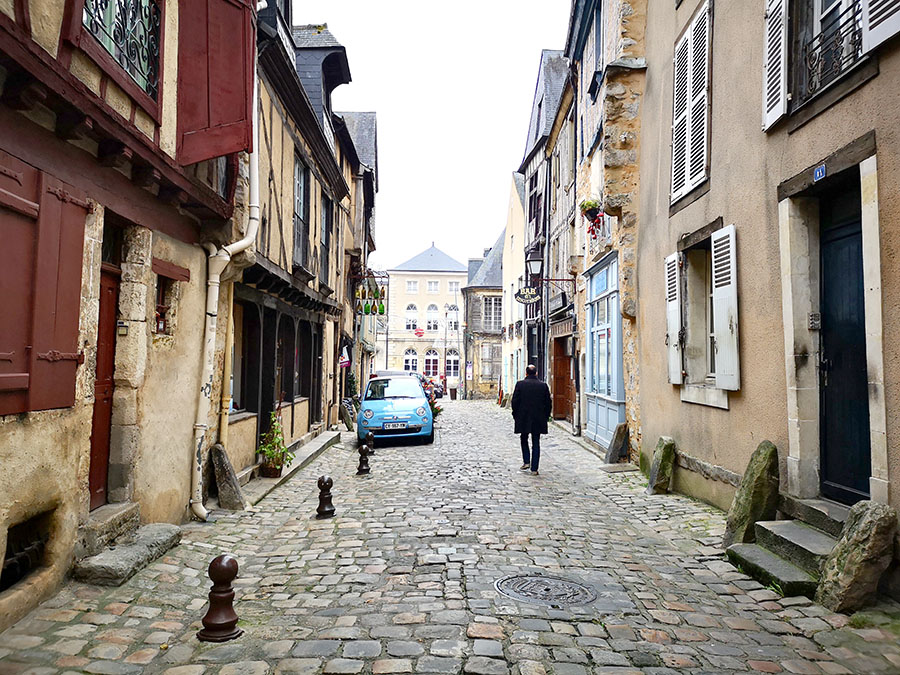 Ле-Ман. Франция. Путешествие В Средневековье Ле-Ман. Франция. Путешествие В Средневековье авиатур
