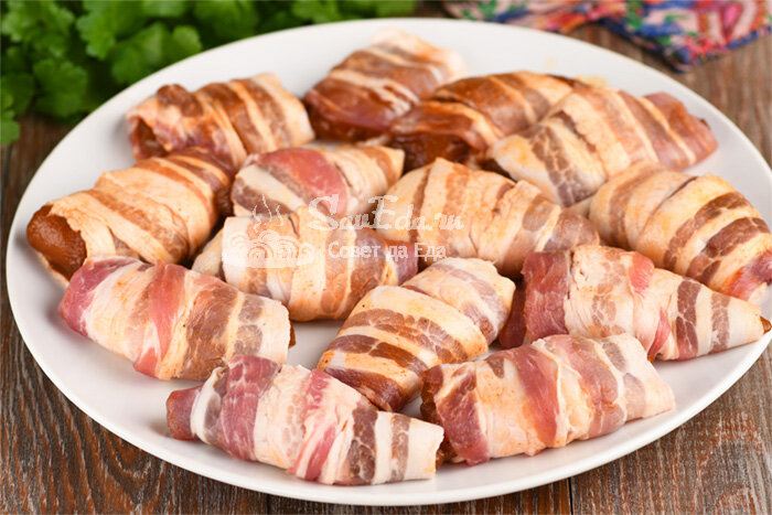 Такая закуска удивляет всех моих гостей не только видом, но и вкусом. А еще она получается очень нежная и ароматная. Готовится невероятно просто и быстро.-6