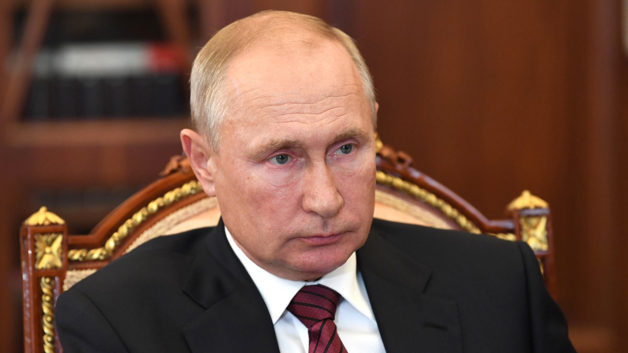 Путин сделал замечание министру просвещения