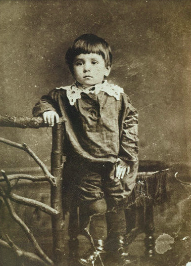 Михаил Зощенко в возрасте 3-х лет