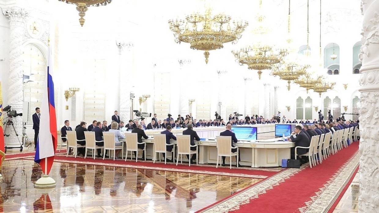 В обновленный состав президиума Госсовета России вошли 11 человек