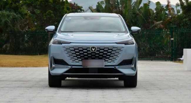 Компания Changan рассекретила цены на гибридный кроссовер Uni-K iDD Компания Changan рассекретила цены на гибридный кроссовер Uni-K iDD Автомобили