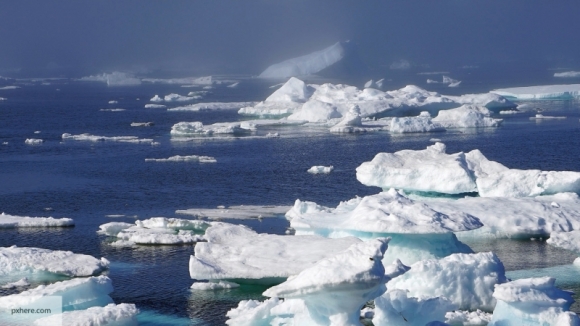 «Адмирал Макаров» провел уникальную спасательную операцию в Карском море