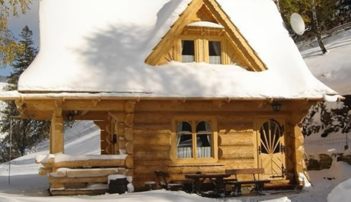 В любую пору года отдых в домике принесет удовольствие («Stunning Gate Lodge»). | Фото: youtube.com/ © Vuong Le.