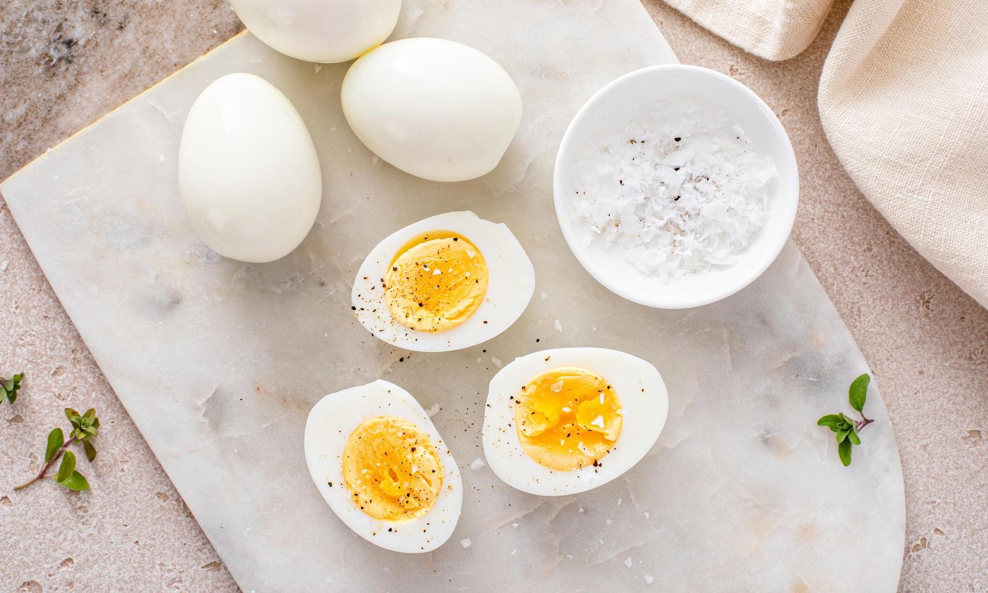 Как нельзя варить яйца, если не хотите проблем с желудком