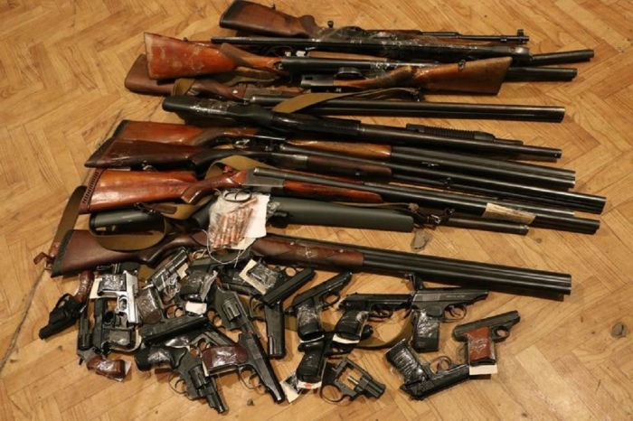 Трогать оружие до изъятия - нельзя. /Фото: ВКонтакте.