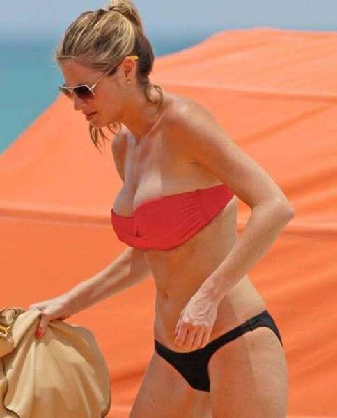 Прекрасные девушки на пляже  картинки,позитив