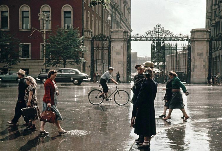 После дождя, 1950–е годы, Москва история, люди, фотографии