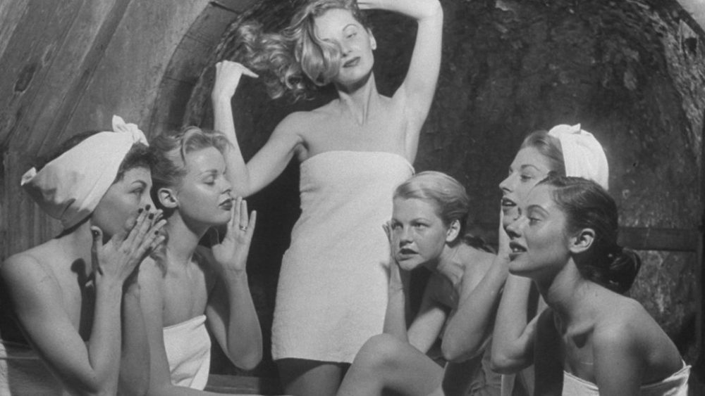 Сауна или русская баня: что полезнее для женщин?