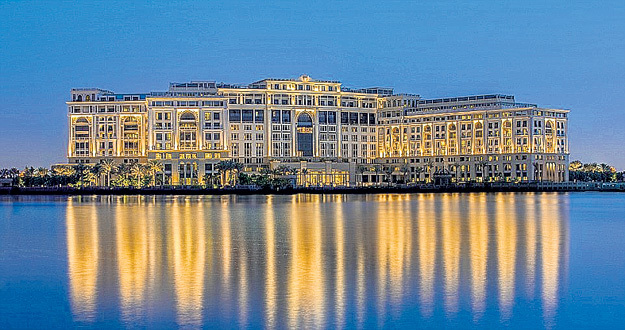 «Palazzo Versace Dubai» признали самым люксовым отелем на Ближнем Востоке