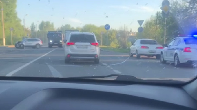 Три автомобиля столкнулись на Змеиногорском тракте под Барнаулом