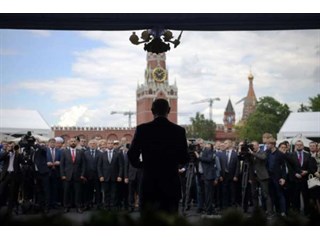 Либо сегодняшняя элита, либо Россия Либо сегодняшняя элита, либо Россия россия