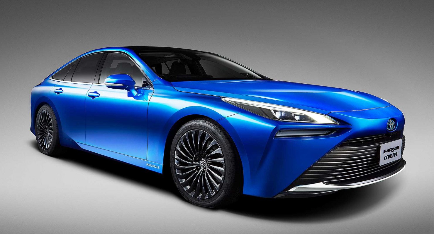 Toyota Mirai 2021 года сделала огромный шаг вперед от предшествующей модели