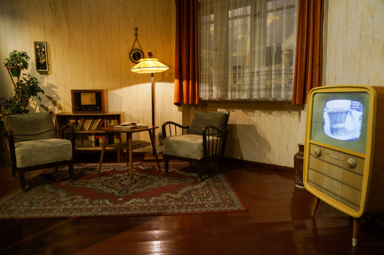 Румынское кресло, комод и радиола: 7 вещей из СССР, которые в моде сейчас идеи для дома,интерьер и дизайн