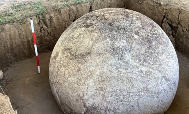 Ученые нашли под землей в джунглях каменные шары диаметром 3 метра. Анализ не смог дать ответ, сколько им лет Культура