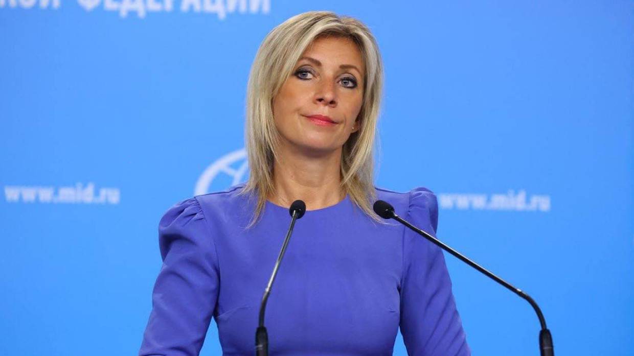 Захарова поговоркой ответила Кулебе на слова о гумпомощи Донбассу