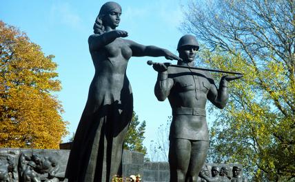 Война с памятниками — война против народа