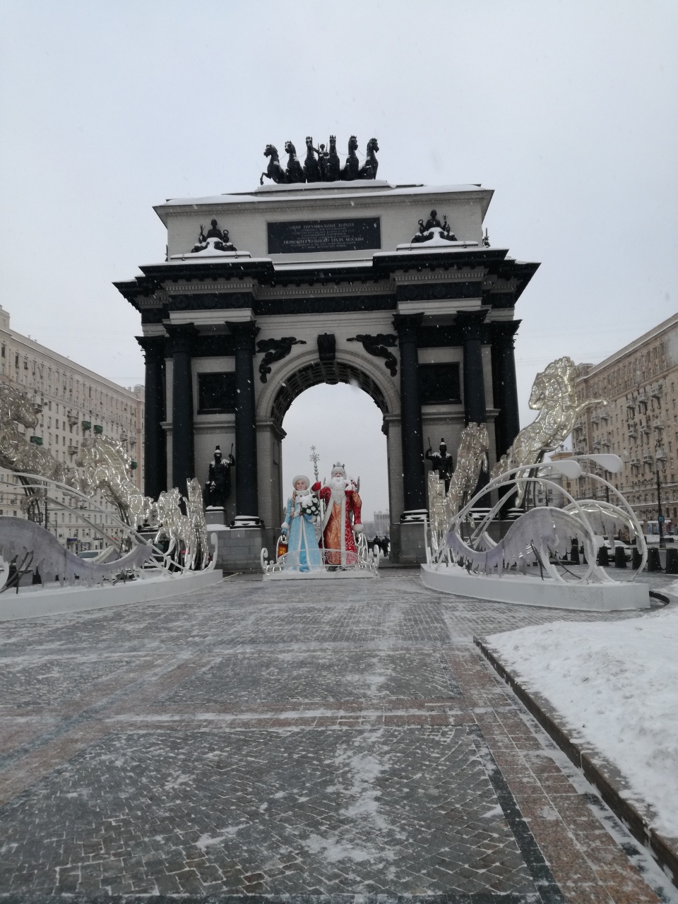 Ледовые скульптуры на Поклонной горе