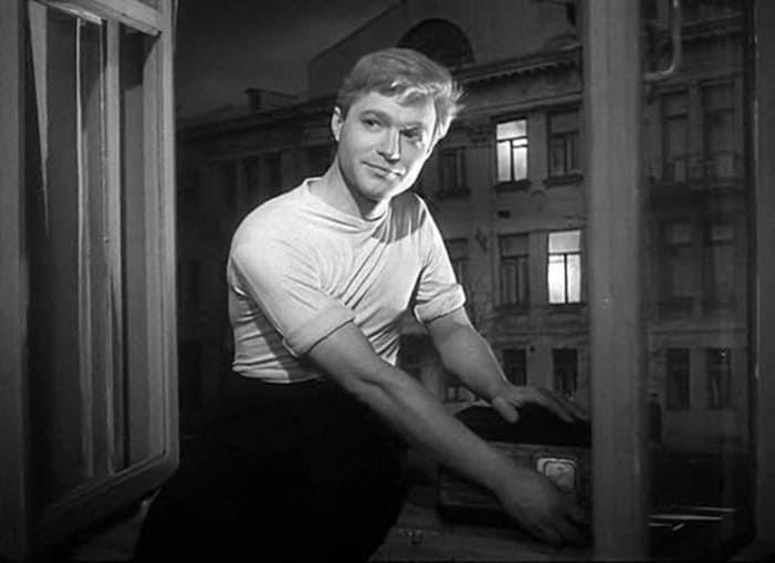 За кадром фильма «Мне 20 лет»: За что «зарезали» фильм, ставший визитной карточкой молодежи 1960-х За кадром фильма «Мне 20 лет»: За что «зарезали» фильм, ставший визитной карточкой молодежи 1960-х звезда,«Мне 20 лет»,наши звезды,фильм,шоубиz,шоубиз