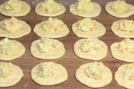 Пирожки из картофельного дрожжевого теста: шаг 19
