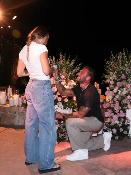 Имеет одну особенность: помолвочное кольцо первой ракетки мира Арины Соболенко оценили почти в 1 млн долларов amazon (амазон),instagram (инстаграм),социальная сеть,isa grutman jewelry,masina diamonds,Арина Соболенко,георгиос франгулис,джефф безоса,изабела грутман,Криштиану Роналду,растин ясаволян