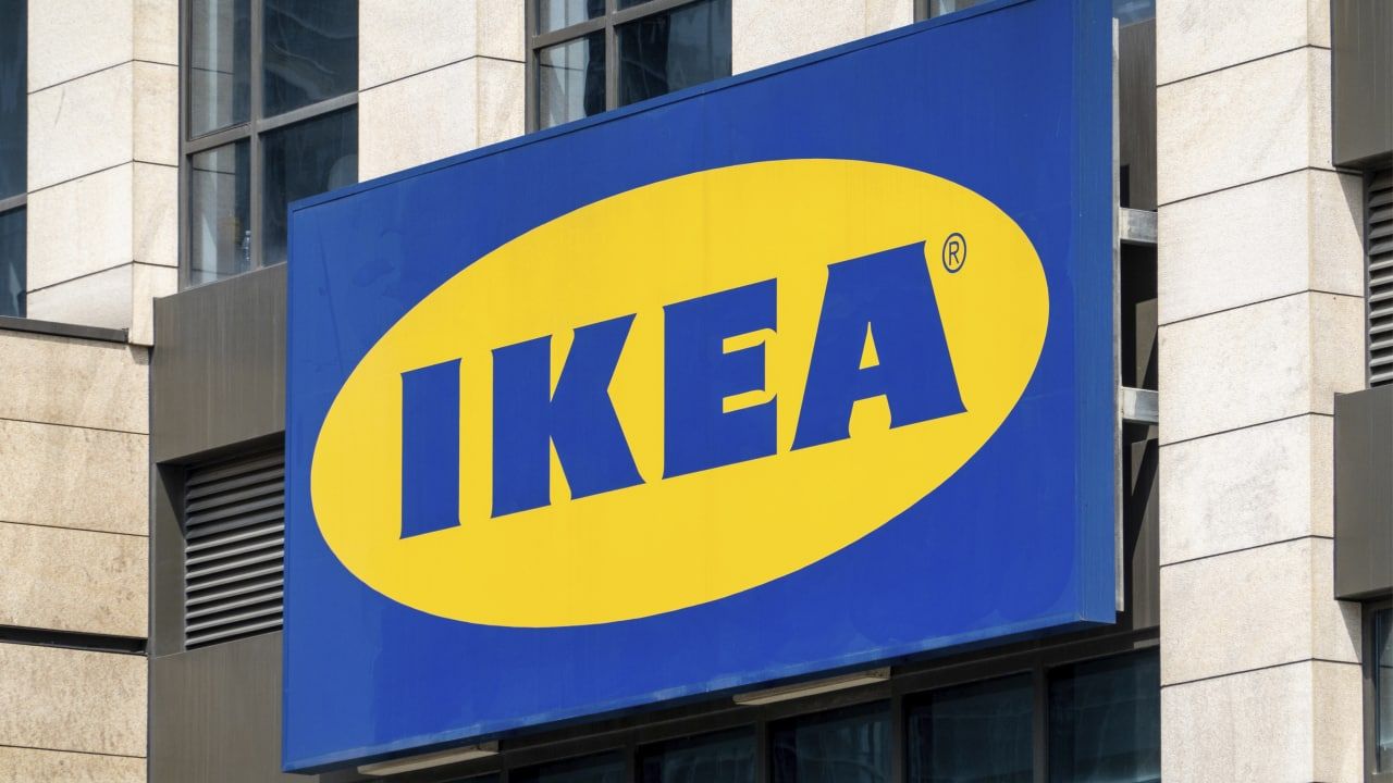 IKEA начала выдавать россиянам сделанные на финальной онлайн-распродаже заказы