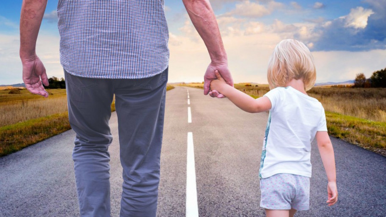 Психолог Наумова рассказала, как научить ребенка с осторожностью относиться к незнакомцам Психолог Наумова рассказала, как научить ребенка с осторожностью относиться к незнакомцам Общество