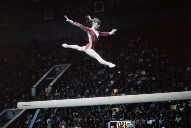 Петля Мухиной: трагедия прославленной советской гимнастки, приковавшая ее к кровати на долгих 26 лет