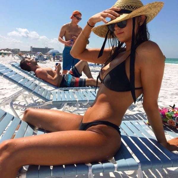 Прекрасные девушки на пляже  картинки,позитив