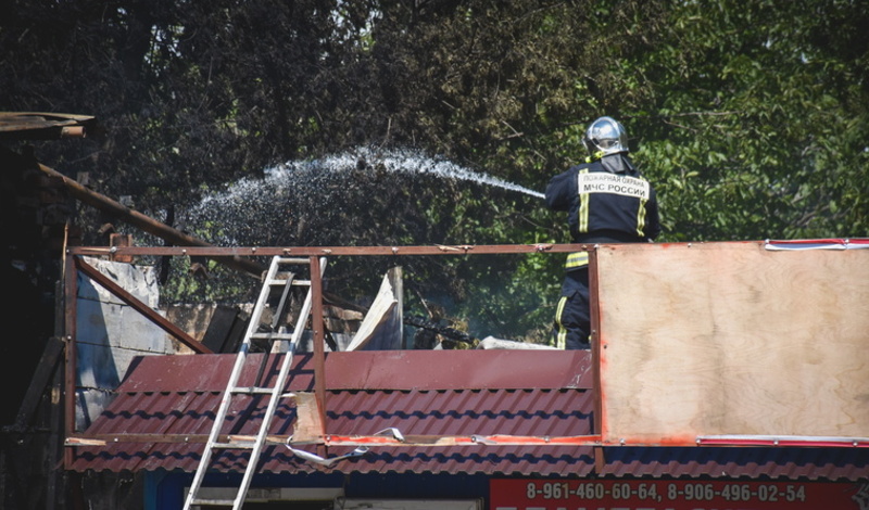 Пожарные спасли дом от огня в районе Карелии