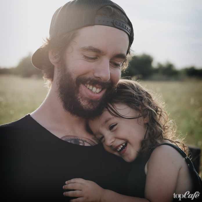 Интересные факты о бороде и усах: Бородач с ребенком